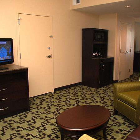Hilton Garden Inn Birmingham/Трассвилл Экстерьер фото